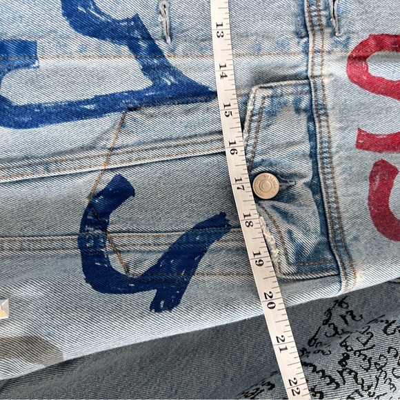 Vetements Graffiti Rivets Punk Ripped Jeans Denim Jacket - Picture 16 of 16